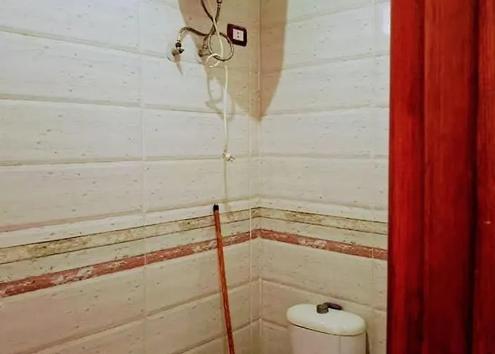 Jamilah House Nyaraló