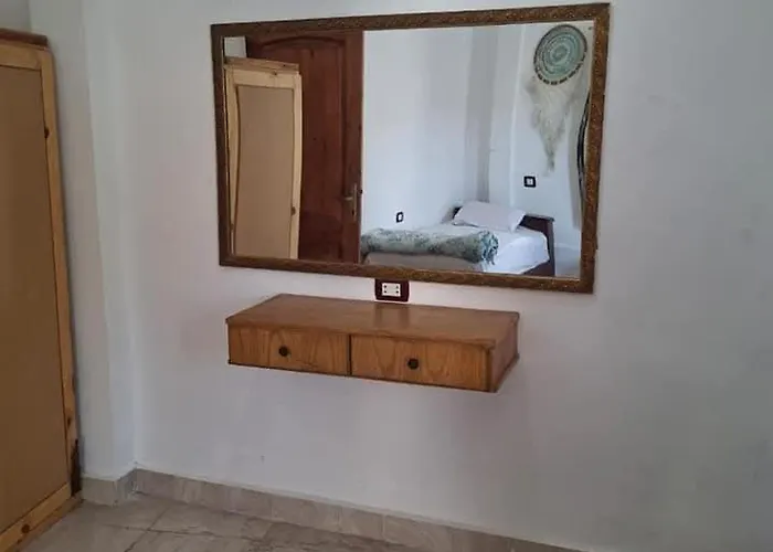 Jamilah House Nyaraló *